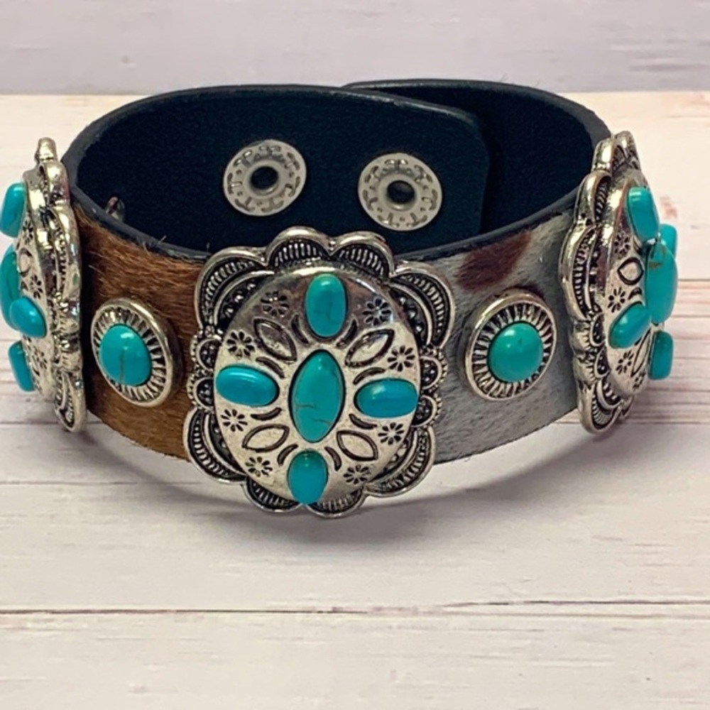 Western Style Concho and Pony Hair Leather Snap Bracelet